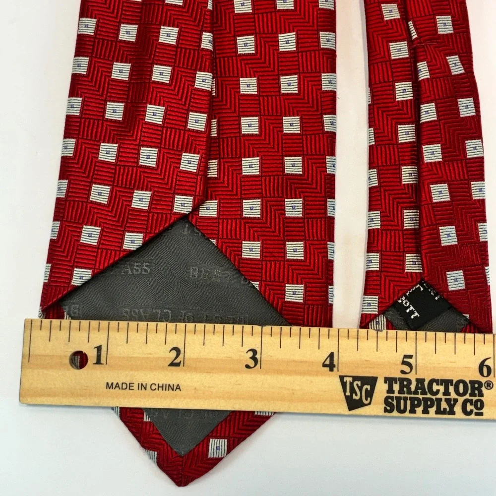 Robert Talbott Best of Class Red Geometric Silk Necktie Hand Sewn USA 3.75 Wide